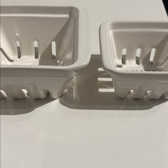 Rae Dunn Berries Dish Set - Picture 2 of 3